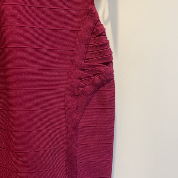 Guess super cute maroon NWT- slim fitting dress - Picture 4 of 5